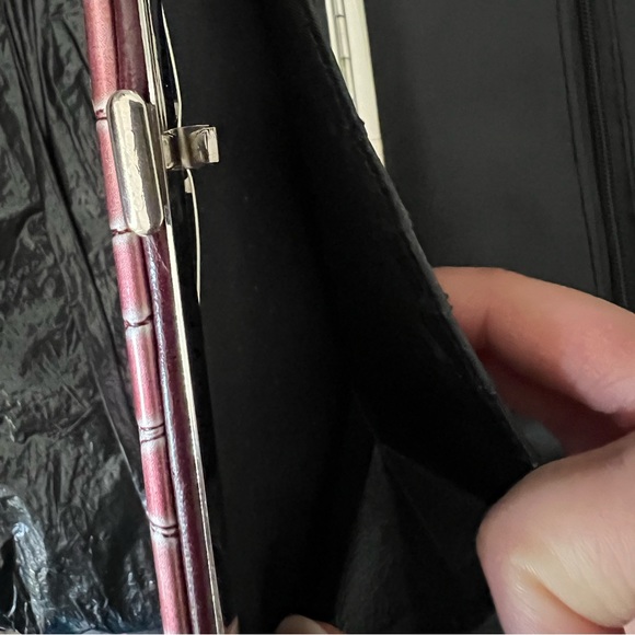 Buxton Floral Bouquet Christian Wallet - Picture 6 of 7